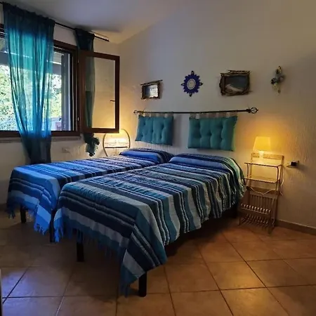 Semesterbostad Abba Urci Villino Ohana Vista Mare *